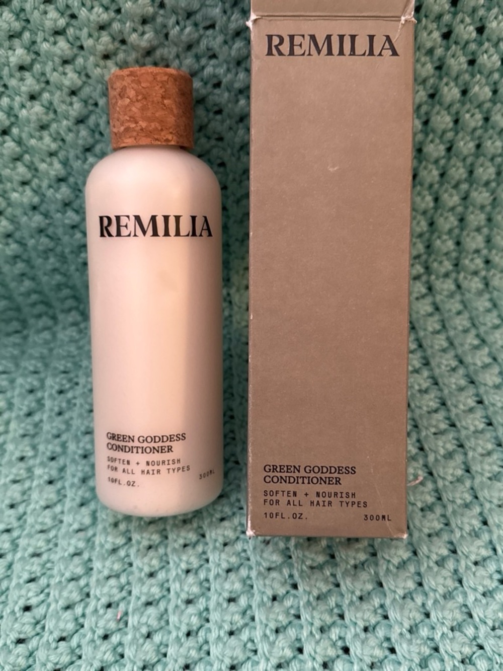 Goddess Green Goddess Conditioner – White Bottle with Cork Cap